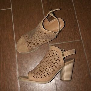 Brown Wedges